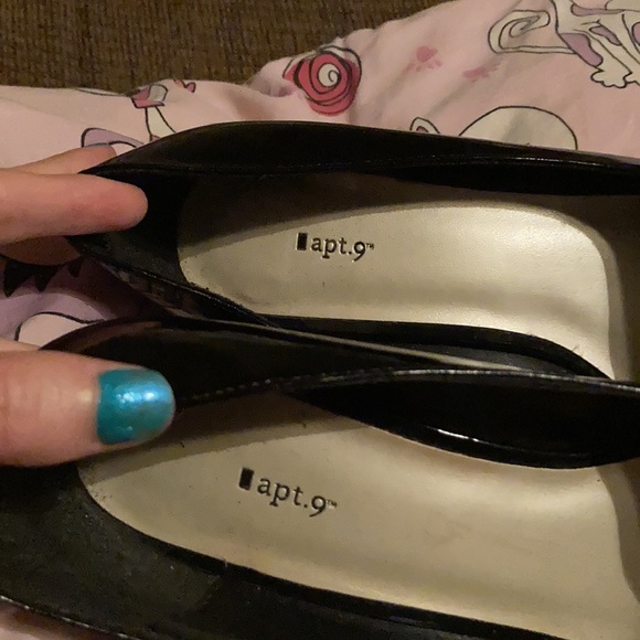 Apt. 9 - Size 8 Black High Heels - Picture 3 of 7